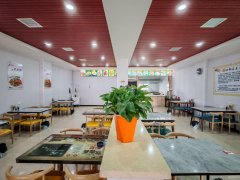 C11810铁厂沟大草滩新龙河对面123平餐厅转让