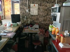 C11827位于昌吉市共青团农场市场内二层店面转让