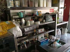 C11827位于昌吉市共青团农场市场内二层店面转让