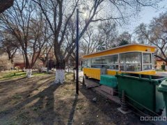 C11829红山公园南门小吃店转让