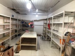 C11835商铺出租 昌吉市亚中市场商业圈3号大厅楼下商铺