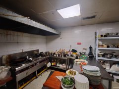 C11836米东区益民巷300平农家小院转让