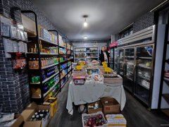 C11842阜康移动公司附近63平商店转让