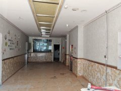 C11848昌吉市石河子西路米兰春天临街商铺出租