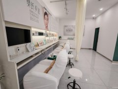 C11853百鸟湖奥特莱斯87平美容院转让