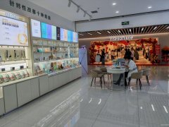 C11853百鸟湖奥特莱斯87平美容院转让