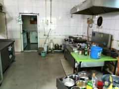 C11857位于呼图壁县大丰镇经营中餐饮店转让