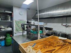 C11859万盛大街山语景翠经营中清餐厅转让