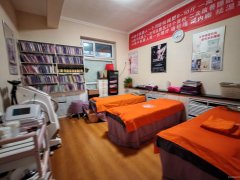 C11874呼图壁园林路88平养生馆转让