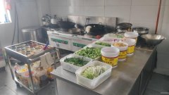 11876位于准东五彩湾恒联电厂服务区旺营农家清餐厅转让