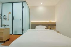 C11897秦基大厦1400平宾馆转让