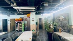 C11904位于乌市昆明路科学一街餐厅转让