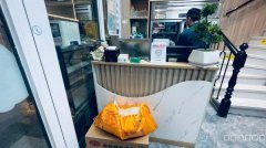 C11904位于乌市昆明路科学一街餐厅转让