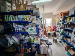 C11906鑫丰达大厦30平宠物用品店转让