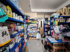 C11906鑫丰达大厦30平宠物用品店转让