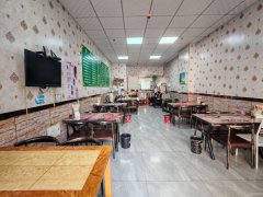 C11908米东区云鼎大观四期66平餐厅转让