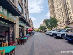 C11908米东区云鼎大观四期66平餐厅转让