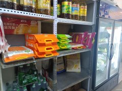 C11917位于昌吉市长宁路吉祥花园东区果蔬店转让