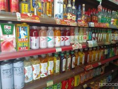 C11917位于昌吉市长宁路吉祥花园东区果蔬店转让