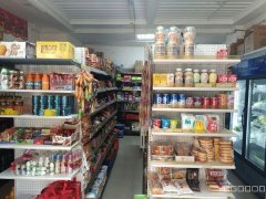 C11917位于昌吉市长宁路吉祥花园东区果蔬店转让