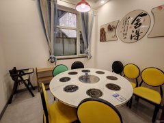 C11921通嘉一期北门240平火锅店转让