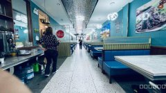 C11924位于乌市天山区兵团二中新疆菜餐厅转让