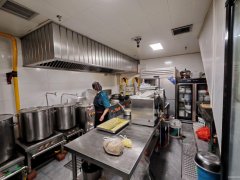 C11928中南上悦城63平餐厅转让