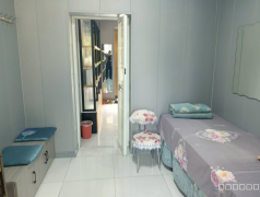 C11951位于五家渠市天山北路经营中美妆店转让