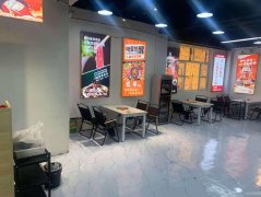 C11952位于五家渠102团晨光小区附近商业门面转让