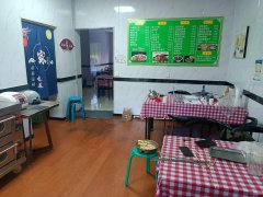 C11962位于迎宾北路航空嘉园小区附近餐饮店低价转让