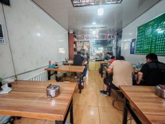 C11969新体巷奥林小区西区43平餐厅转让