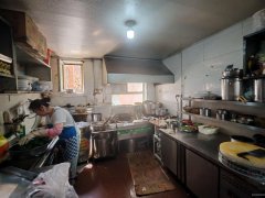 C11969新体巷奥林小区西区43平餐厅转让