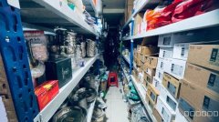 C11716位于昌吉阜康北门市场厨具五金劳保店转让