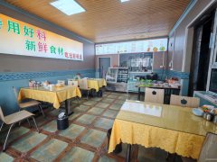 C11982环卫路卧龙山庄对面46平早餐店转让