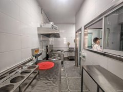 C11983阜康红楼58平餐厅转让