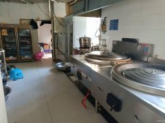 C11986位于五家渠贝鸟语诚小区临街餐饮店转让