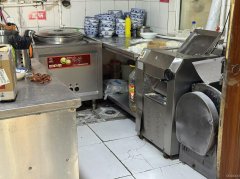 C11989位于和田市于田县先拜巴扎镇附近经营中牛肉面店转让