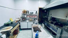 C12000位于乌市长沙路营业中牛肉面馆转让