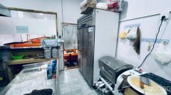 C12000位于乌市长沙路营业中牛肉面馆转让