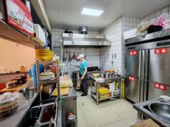 C12014米东区香缇苑59平重庆小面转让