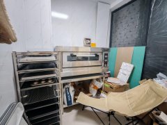 C12016万科中央公园1期60平烘焙店转让