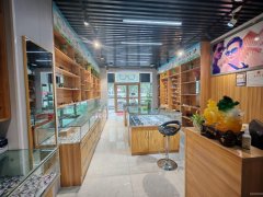 C12092阜康二中60平眼镜店转让