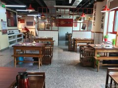 C12088位于五家渠市贝鸟语诚小区附近临街餐饮店转让