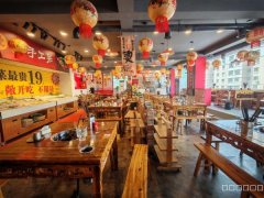 C12083鲤鱼山路天悦龙庭300平餐厅转让