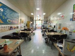 C12081天山区世界冠郡商圈经营中4年老店转让