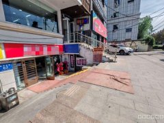 C12078米东花园85平餐厅转让