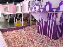 C12104位于中山路新汇嘉大型综合商场内经营中游乐场整体对