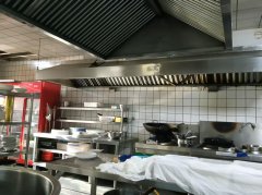 C12119位于呼图壁县西市南路临街餐饮店转让