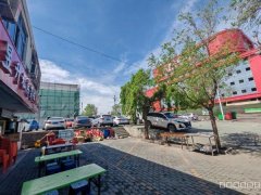 C12039东站路路港物流园171平餐厅转让