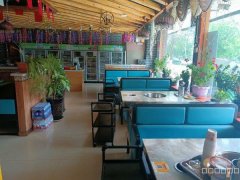 C12148位于吉木萨尔县中心小区附近临街餐饮店转让